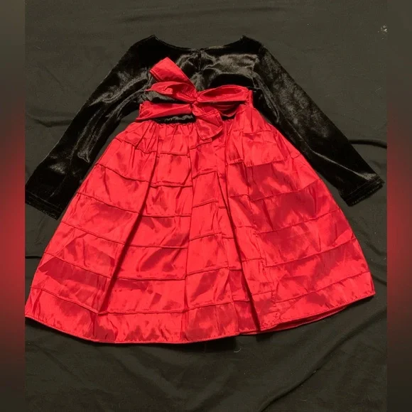 Red and black little girls dress - Picture 2 of 4